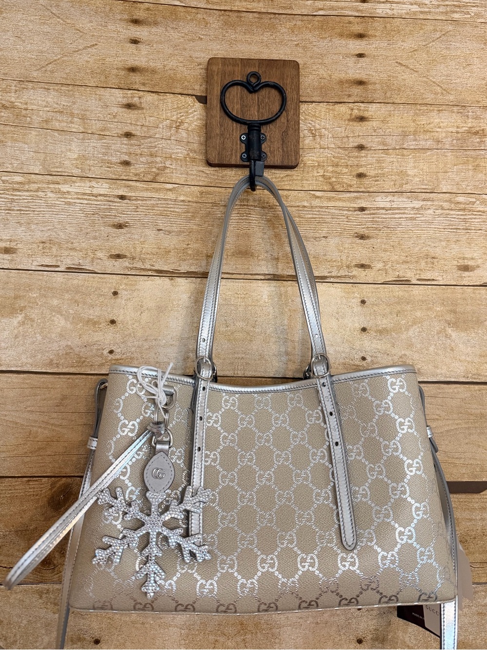 Gucci GG Emblem Medium Tote w/ Snowflake Bag Charm NWT